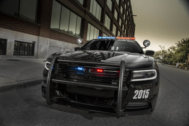 Dodge Charger Pursuit 2015 phiên bản đặc biệt dành cho cảnh sát