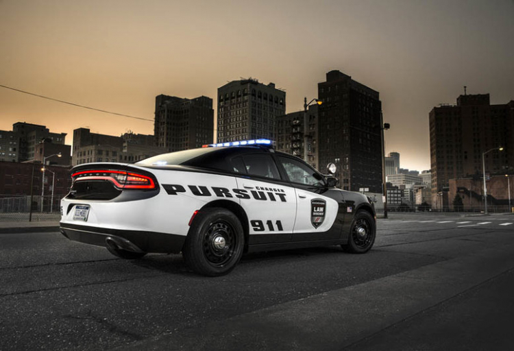 Dodge Charger Pursuit 2015 phiên bản đặc biệt dành cho cảnh sát