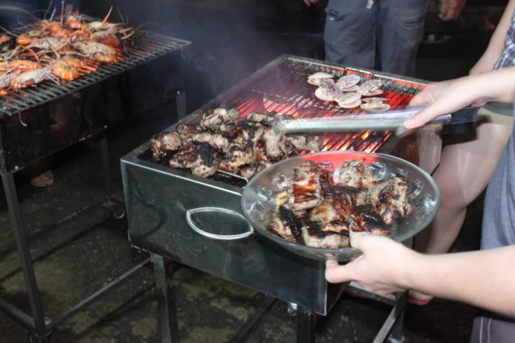 PARTY ĐÊM NOEL!!! HÌNH ẢNH TRANG 13 PARTY ĐÊM NOEL!!! HÌNH ẢNH TRANG 13