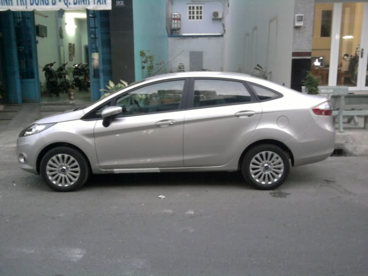 ford tăng giá xe