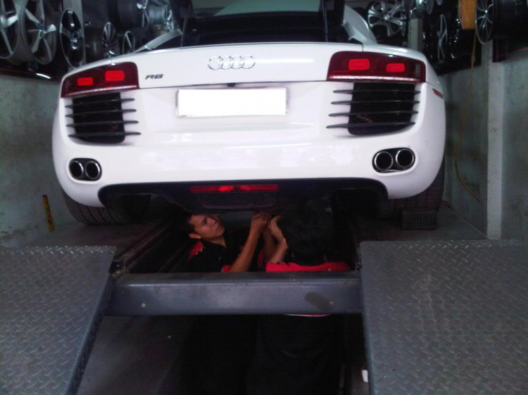 Độ Twin Turbo HEFFNER cho Audi R8!