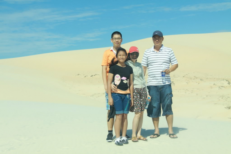Hình ảnh đón chào năm mới tại Mũi Né - Phan Thiết & Bình Châu.