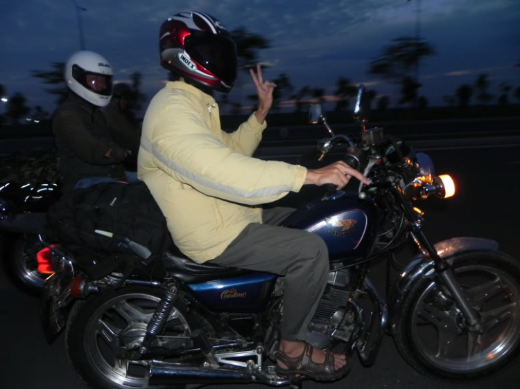 THành lập Hội những người mê và chơi xe Motor Honda LA 250cc