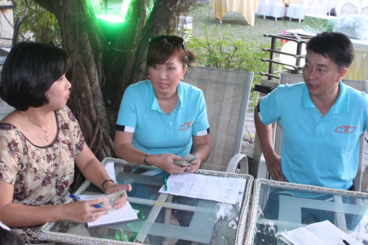 Hình ảnh chương trình tất niên liên 5 chi hội 07/01/2012 Hình ảnh chương trình tất niên liên 5 chi hội 07/01/2012
