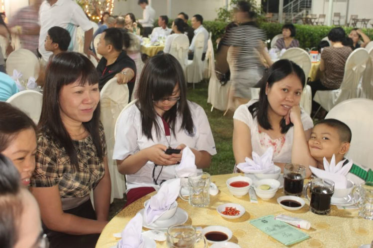 Hình ảnh chương trình tất niên liên 5 chi hội 07/01/2012 Hình ảnh chương trình tất niên liên 5 chi hội 07/01/2012