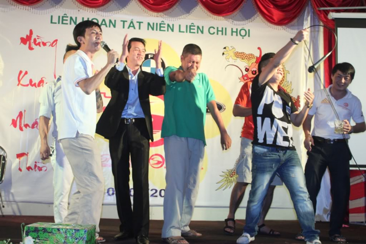 Hình ảnh chương trình tất niên liên 5 chi hội 07/01/2012