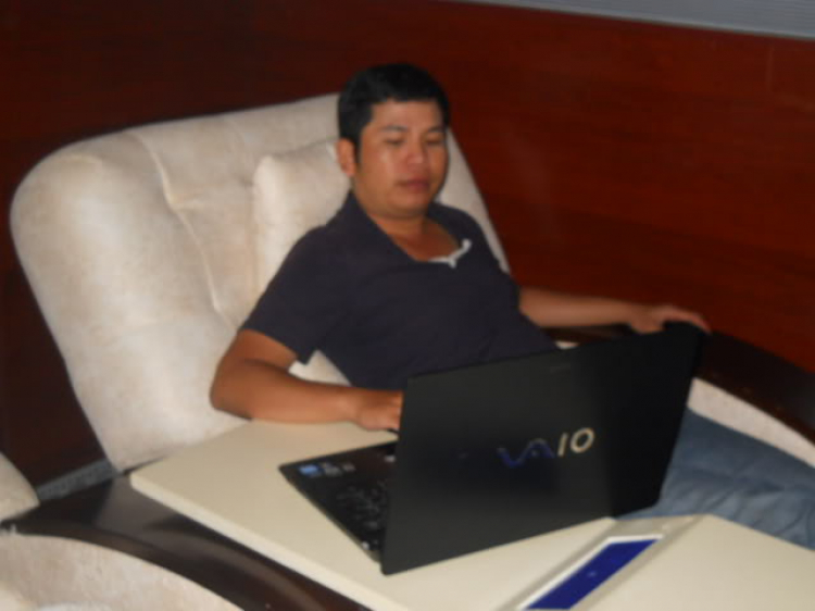 Hình ảnh OFF và chụp hình anh em trên cầu vui lắm ạ ! Hình ảnh OFF và chụp hình anh em trên cầu vui lắm ạ !