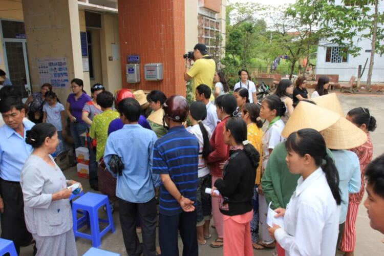 MBFC - Những tấm lòng nhân ái 2013 (cập nhật ngày 17/09/2013) MBFC - Những tấm lòng nhân ái 2013 (cập nhật ngày 17/09/2013)