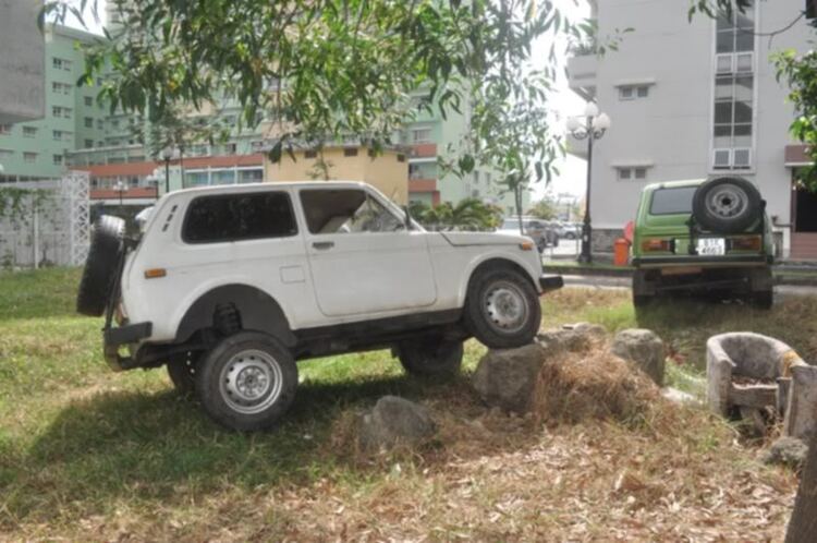 Lada Niva - Russian Range Rover (Phần 4)