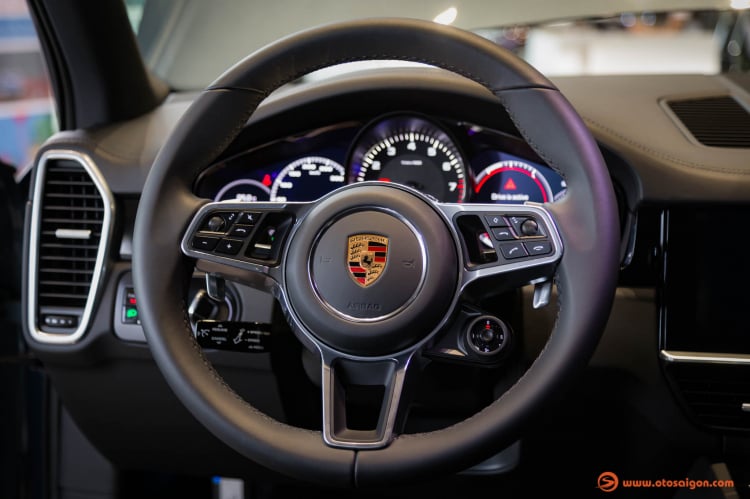 [Clip] Tìm hiểu chi tiết về Porsche Cayenne S 2018 - nội thất tuyệt đẹp; đầy công nghệ; hơn 7,4 tỷ