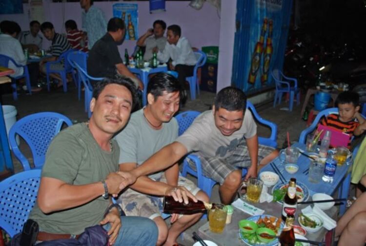 Thành lập nhóm vui chơi đầu năm.