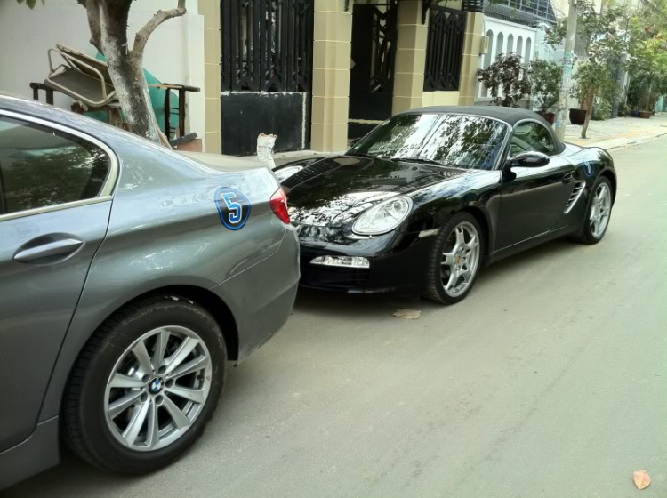 E93 vs M3 Orange in D1 Workshop E93 vs M3 Orange in D1 Workshop