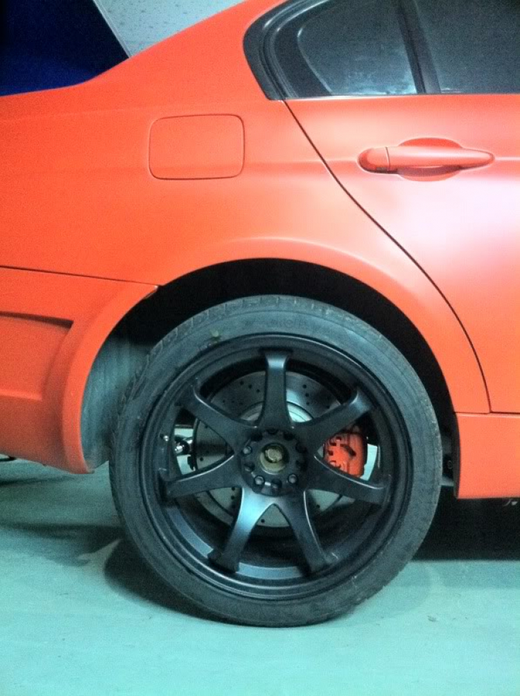 E93 vs M3 Orange in D1 Workshop E93 vs M3 Orange in D1 Workshop