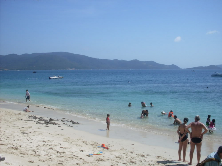 KHÁM PHÁ CÁC HÒN ĐẢO CỦA NHA TRANG VÀO NHỮNG NGÀY XUÂN !!!! HỒI HỘP!HEEEEE KHÁM PHÁ CÁC HÒN ĐẢO CỦA NHA TRANG VÀO NHỮNG NGÀY XUÂN !!!! HỒI HỘP!HEEEEE