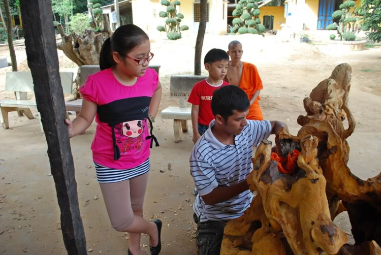 Vài hình ảnh Bac quangpham71 và em chơi Tết miền Tây.