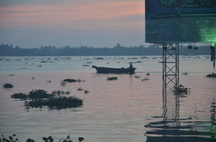 Du xuân miền Tây