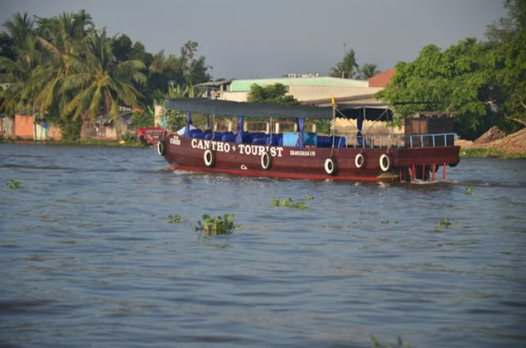 Du xuân miền Tây