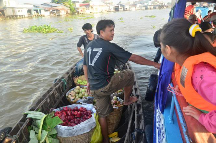 Du xuân miền Tây