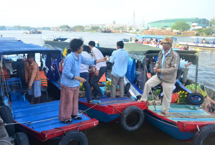 Du xuân miền Tây