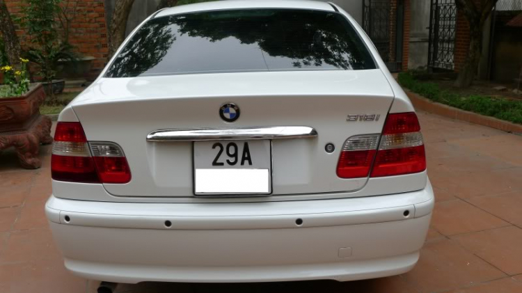 BMW 318i white