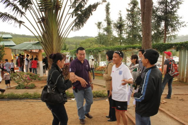Trên đường thiên lý O.Sers gặp nhau tay bắt mặt mừng- Tính ưu việt của www.otosaigon.com! Trên đường thiên lý O.Sers gặp nhau tay bắt mặt mừng- Tính ưu việt của www.otosaigon.com!