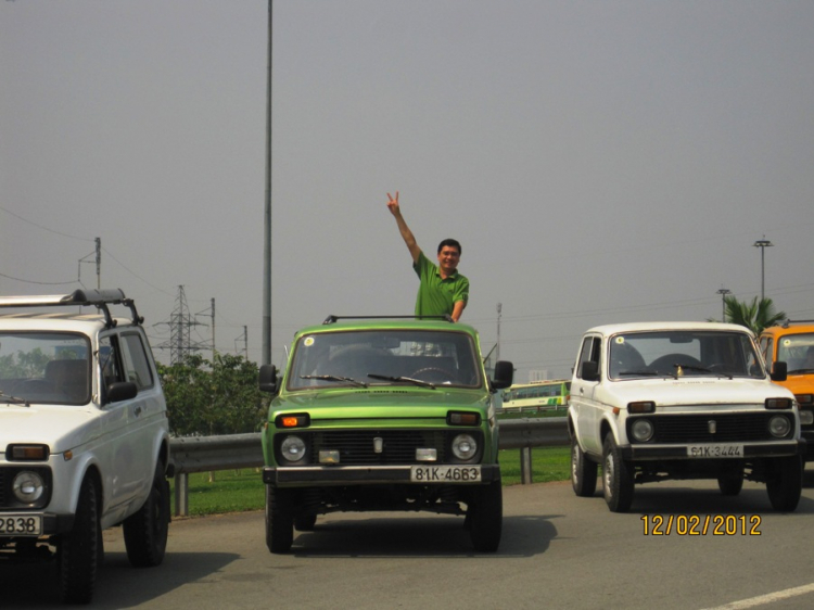 Lada Niva - Russian Land Rover (topic chuyên đề lang thang -hội họp & mây mưa) Lada Niva - Russian Land Rover (topic chuyên đề lang thang -hội họp & mây mưa)