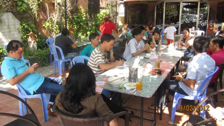 Lễ viếng Chùa Bà - Châu Đốc ngày 18/02/2012 (27 tháng giêng Nhâm Thin ) Lễ viếng Chùa Bà - Châu Đốc ngày 18/02/2012 (27 tháng giêng Nhâm Thin )