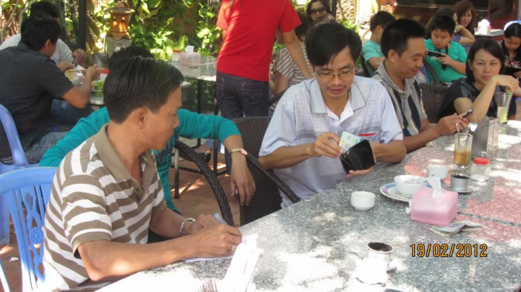 Lễ viếng Chùa Bà - Châu Đốc ngày 18/02/2012 (27 tháng giêng Nhâm Thin ) Lễ viếng Chùa Bà - Châu Đốc ngày 18/02/2012 (27 tháng giêng Nhâm Thin )