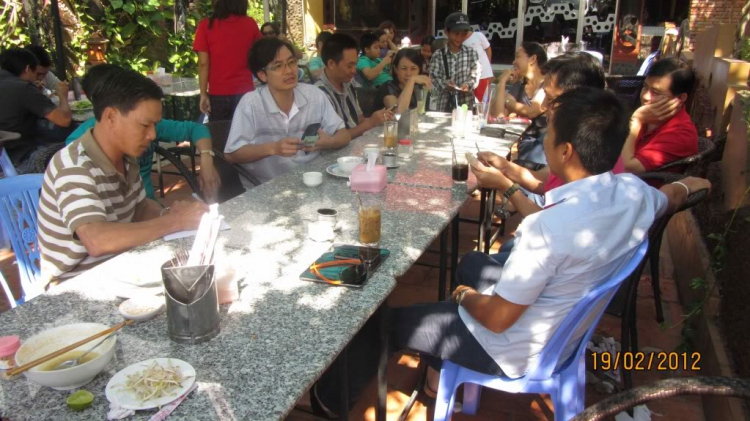 Lễ viếng Chùa Bà - Châu Đốc ngày 18/02/2012 (27 tháng giêng Nhâm Thin ) Lễ viếng Chùa Bà - Châu Đốc ngày 18/02/2012 (27 tháng giêng Nhâm Thin )
