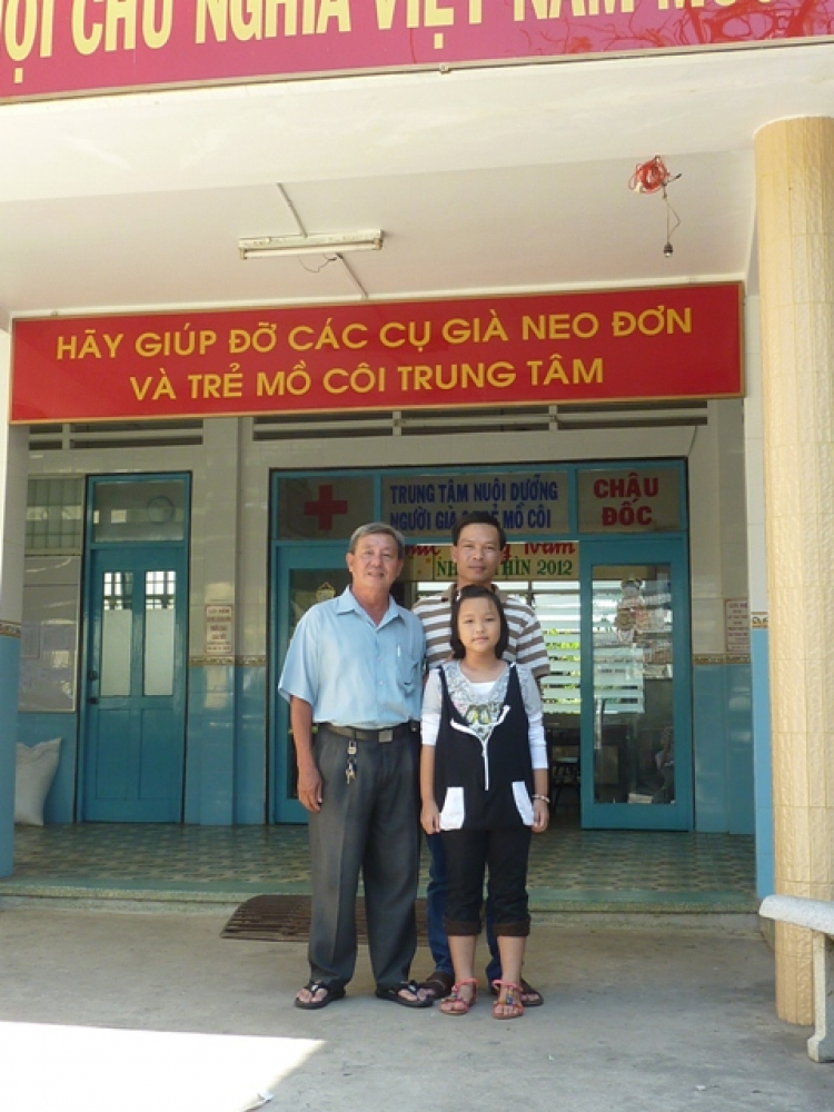 Lễ viếng Chùa Bà - Châu Đốc ngày 18/02/2012 (27 tháng giêng Nhâm Thin ) Lễ viếng Chùa Bà - Châu Đốc ngày 18/02/2012 (27 tháng giêng Nhâm Thin )