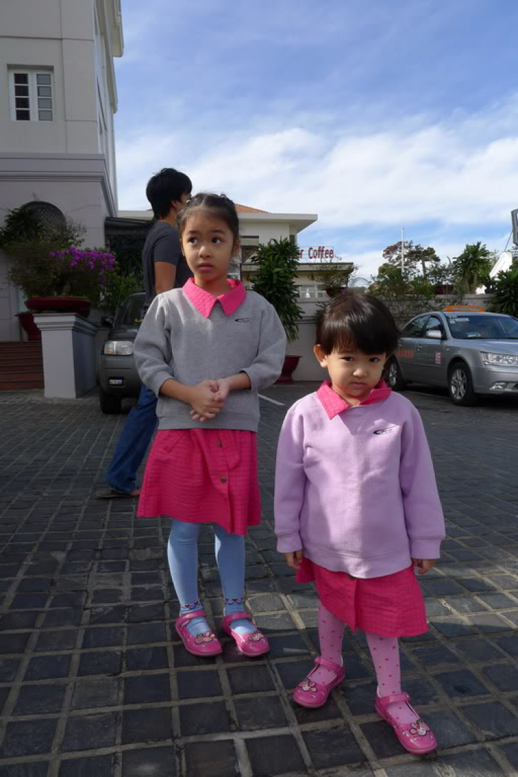 Ảnh chương trình từ thiện đầu năm 2012 của MBFC - Lán Tranh (Đà Lạt) Ảnh chương trình từ thiện đầu năm 2012 của MBFC - Lán Tranh (Đà Lạt)