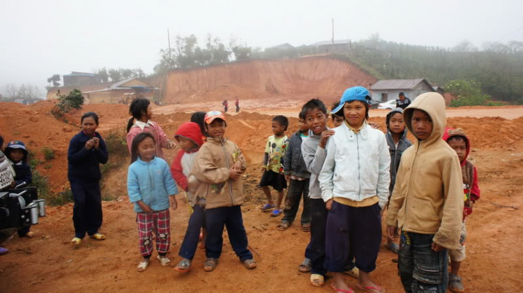 Ảnh chương trình từ thiện đầu năm 2012 của MBFC - Lán Tranh (Đà Lạt) Ảnh chương trình từ thiện đầu năm 2012 của MBFC - Lán Tranh (Đà Lạt)