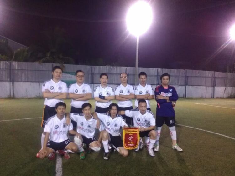 BMW Football Club - Thứ 2 - 6 sân Tao Đàn