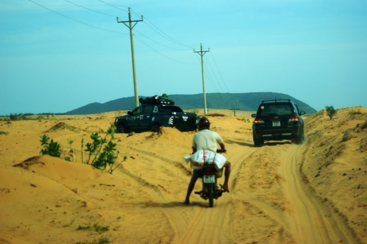 Ngâm cứu làm giải thi đấu Mini Off-Road đồi cát nhân dịp 2/9?