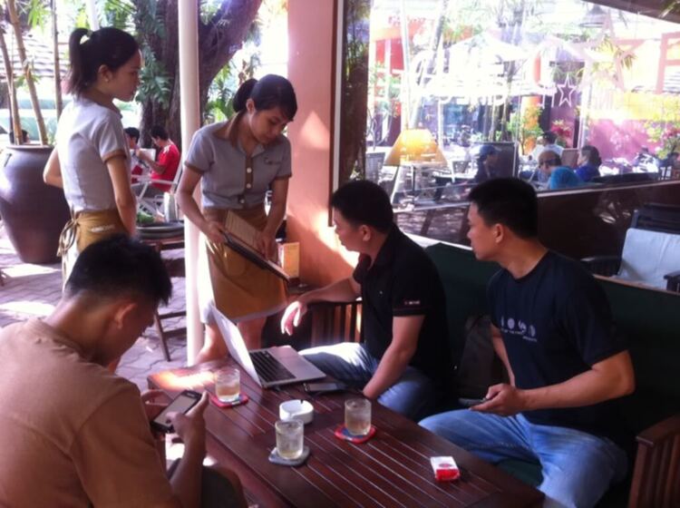 S.O.S caffe hội S.O.S caffe hội