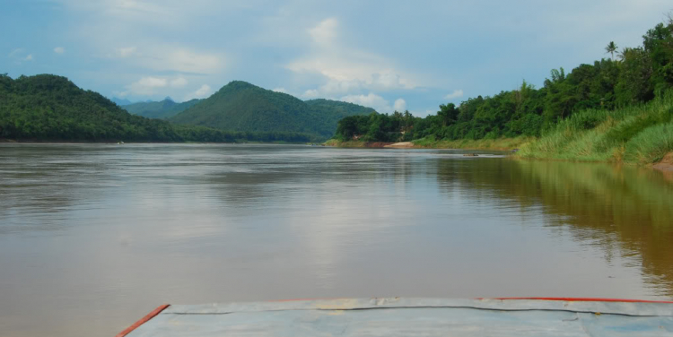 10 Ngày ở Viengtiane, LuangPrabang, Cánh Đồng Chum và những cung đường thượng Lào