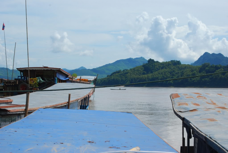 10 Ngày ở Viengtiane, LuangPrabang, Cánh Đồng Chum và những cung đường thượng Lào