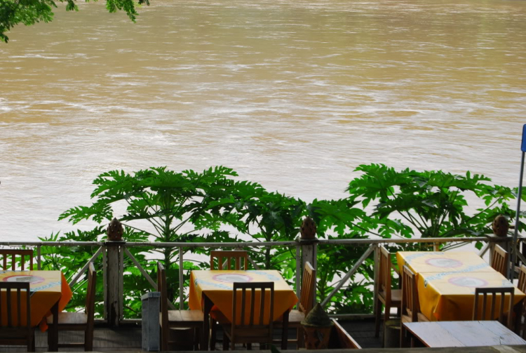 10 Ngày ở Viengtiane, LuangPrabang, Cánh Đồng Chum và những cung đường thượng Lào