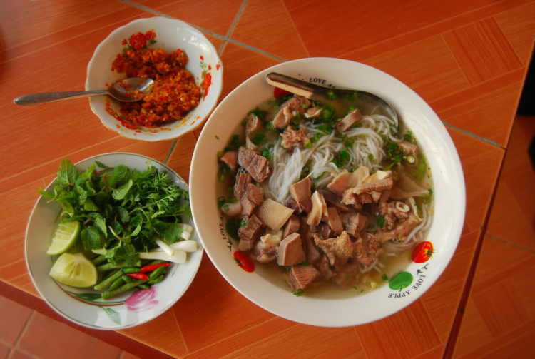 10 Ngày ở Viengtiane, LuangPrabang, Cánh Đồng Chum và những cung đường thượng Lào 10 Ngày ở Viengtiane, LuangPrabang, Cánh Đồng Chum và những cung đường thượng Lào