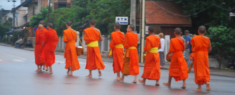 10 Ngày ở Viengtiane, LuangPrabang, Cánh Đồng Chum và những cung đường thượng Lào