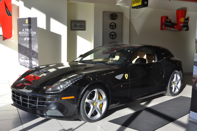 Siêu xe Ferrari F12berlinetta cũng sẽ có mặt tại VN sau Geneva Motor Show 2012