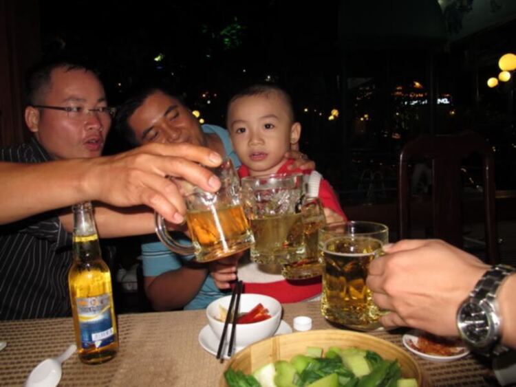 Nơi giao lưu, họp mặt và các hoạt động vui chơi của S.O.S Nơi giao lưu, họp mặt và các hoạt động vui chơi của S.O.S