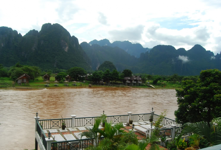 10 Ngày ở Viengtiane, LuangPrabang, Cánh Đồng Chum và những cung đường thượng Lào