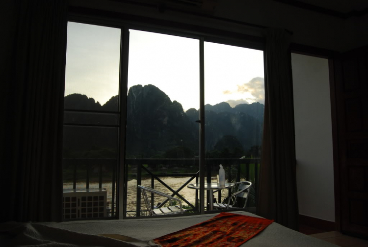 10 Ngày ở Viengtiane, LuangPrabang, Cánh Đồng Chum và những cung đường thượng Lào