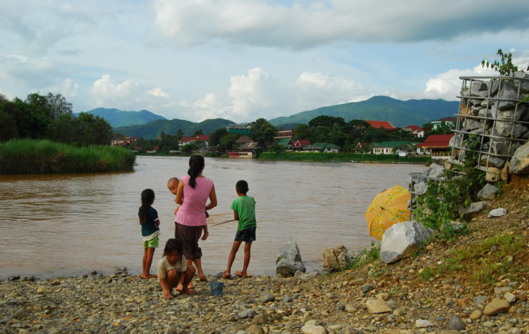 10 Ngày ở Viengtiane, LuangPrabang, Cánh Đồng Chum và những cung đường thượng Lào