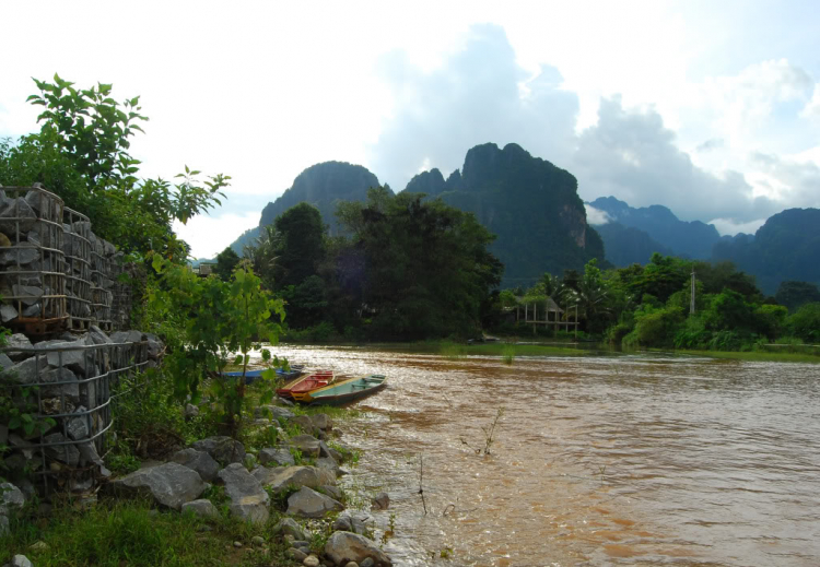 10 Ngày ở Viengtiane, LuangPrabang, Cánh Đồng Chum và những cung đường thượng Lào