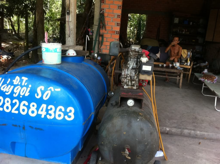 S.O.S - Thông tin về các gara cứu hộ, sửa xe, vá xe di động trên toàn quốc! S.O.S - Thông tin về các gara cứu hộ, sửa xe, vá xe di động trên toàn quốc!