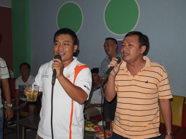 Phái đoàn MAFC tham dự đám cưới Đại Gia Đồng Xoài.( Hình nóng từ trang 8 ) Phái đoàn MAFC tham dự đám cưới Đại Gia Đồng Xoài.( Hình nóng từ trang 8 )