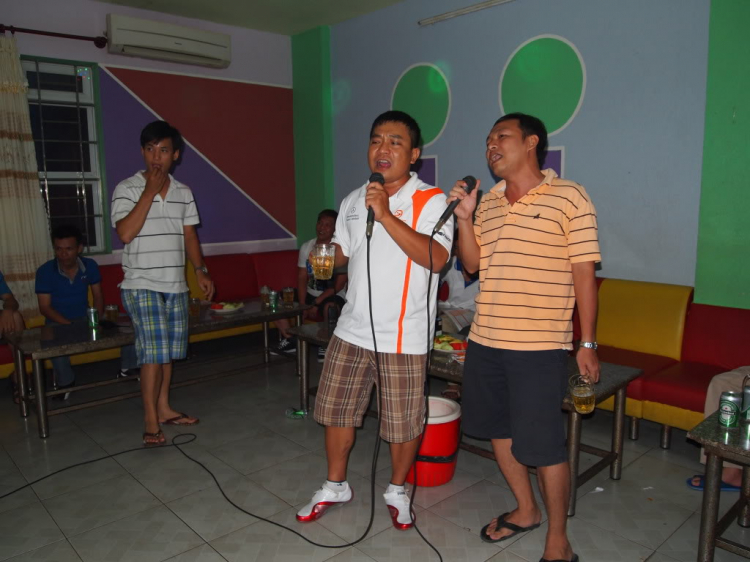 Phái đoàn MAFC tham dự đám cưới Đại Gia Đồng Xoài.( Hình nóng từ trang 8 ) Phái đoàn MAFC tham dự đám cưới Đại Gia Đồng Xoài.( Hình nóng từ trang 8 )