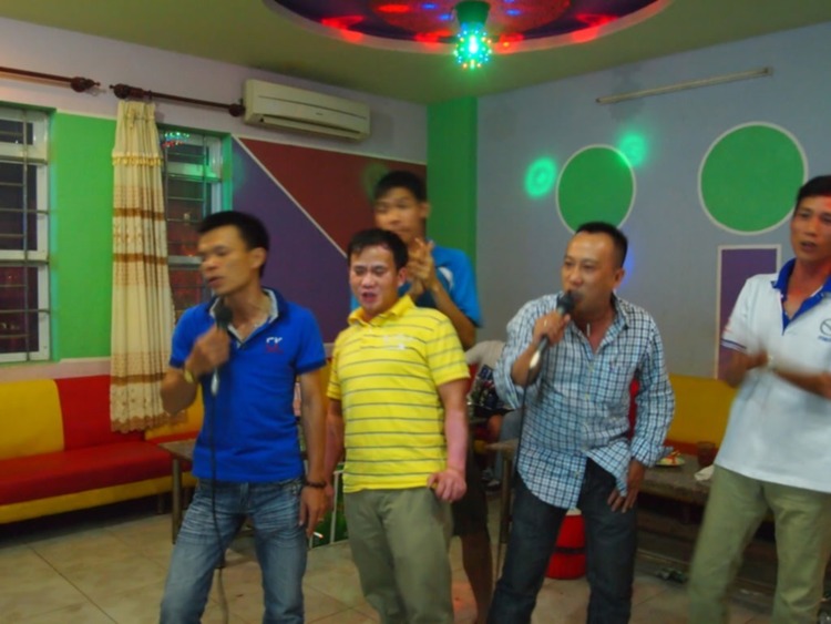 Phái đoàn MAFC tham dự đám cưới Đại Gia Đồng Xoài.( Hình nóng từ trang 8 ) Phái đoàn MAFC tham dự đám cưới Đại Gia Đồng Xoài.( Hình nóng từ trang 8 )